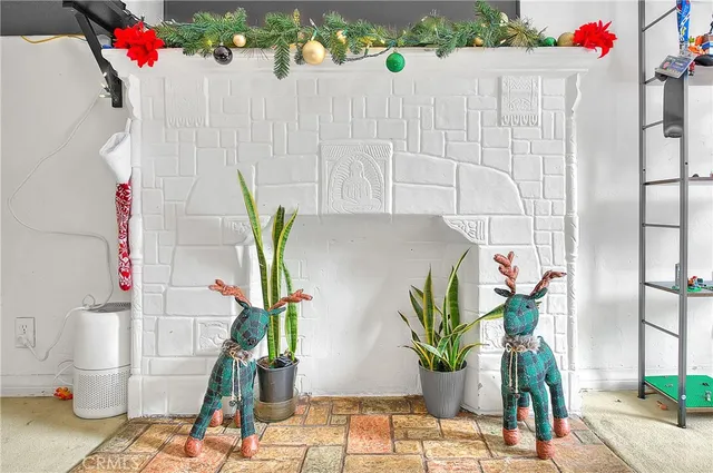 $869,800 | 3945 Woolwine Drive, Los Angeles, CA 90063