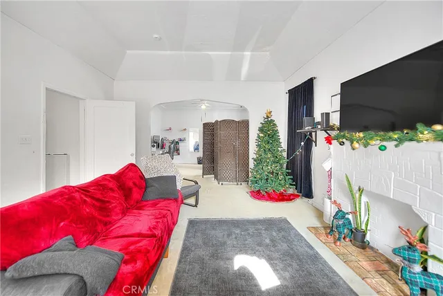 $869,800 | 3945 Woolwine Drive, Los Angeles, CA 90063