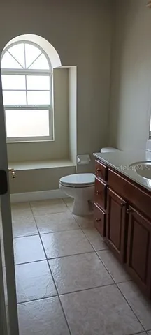 $2,600 | 463 Bayou-Village Drive, Tarpon Springs, FL 34689