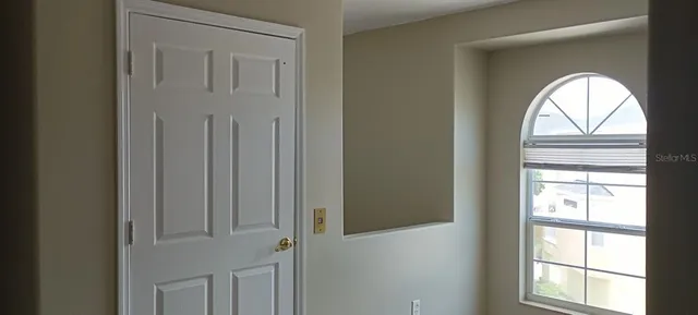 $2,600 | 463 Bayou-Village Drive, Tarpon Springs, FL 34689