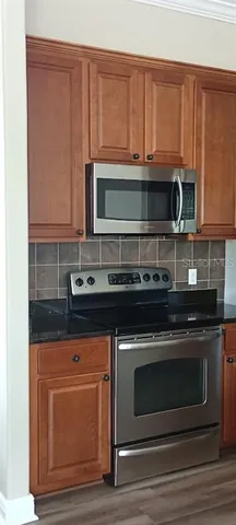 $2,600 | 463 Bayou-Village Drive, Tarpon Springs, FL 34689