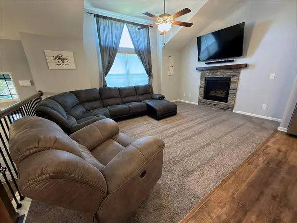 $395,000 | 21401 Noble Street, Spring Hill, KS 66083