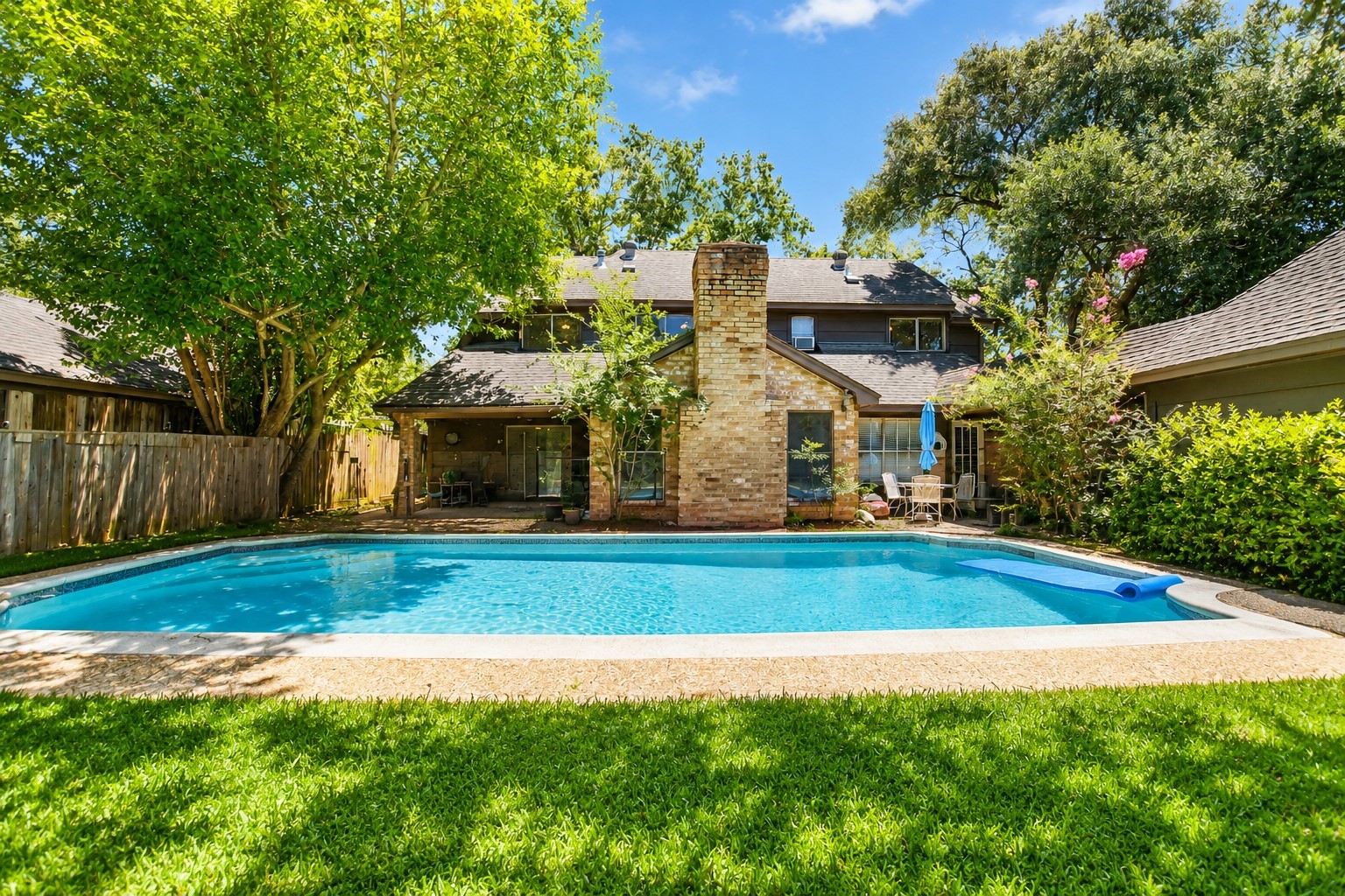 6714 Winkleman Road Houston, TX 77083 - Photo 1 of 46