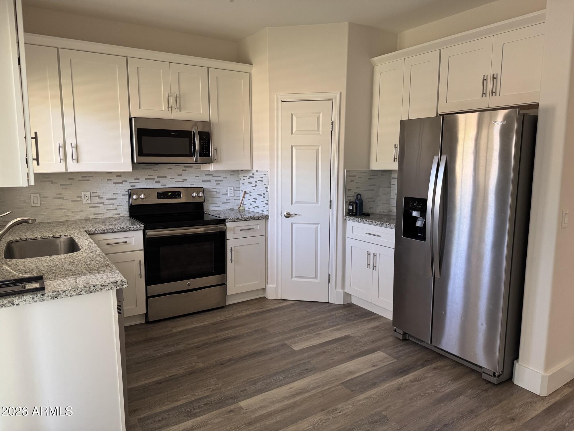 2584 East Del Rio Court Gilbert, AZ 85295 - Photo 7 of 18 IMG_5675