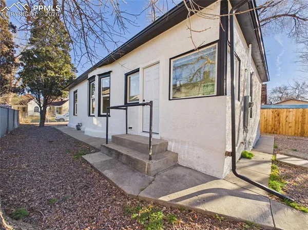 $169,999 | 812 East 6th Street, Pueblo, CO 81001