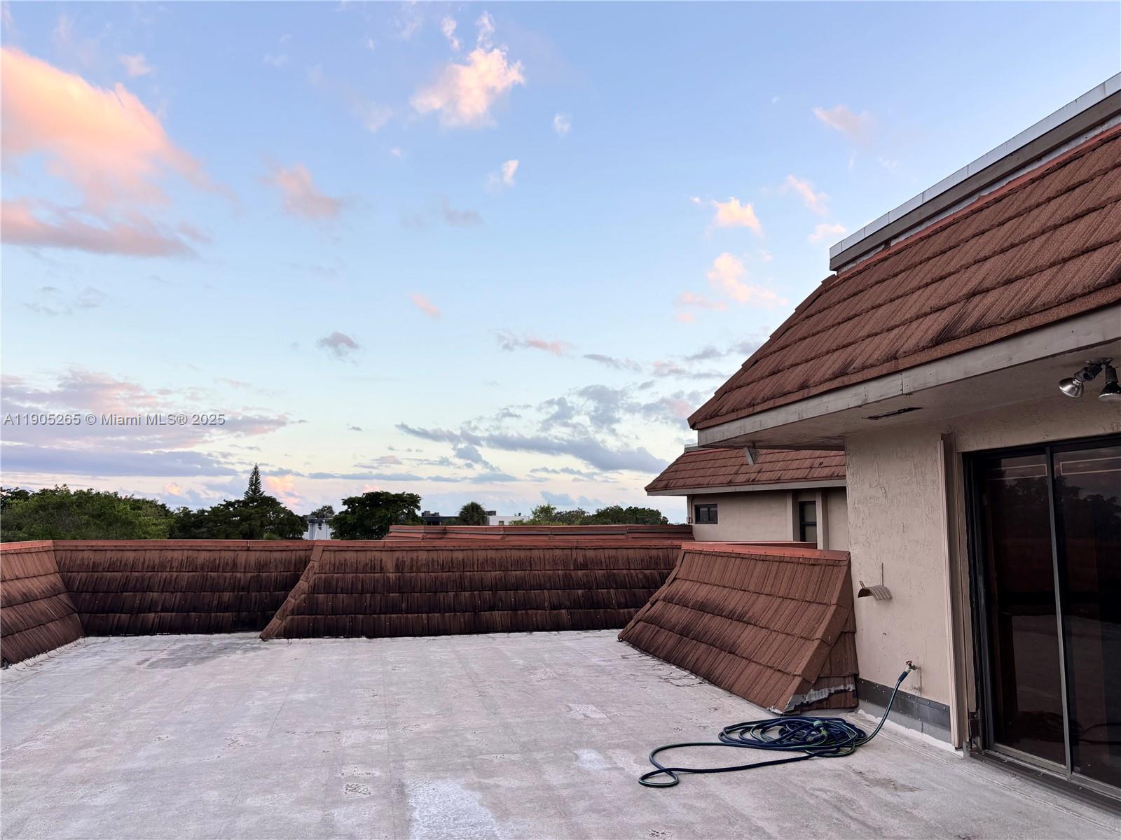 461 Ives Dairy Road, Unit 4022 Miami, FL 33179 - Photo 5 of 42