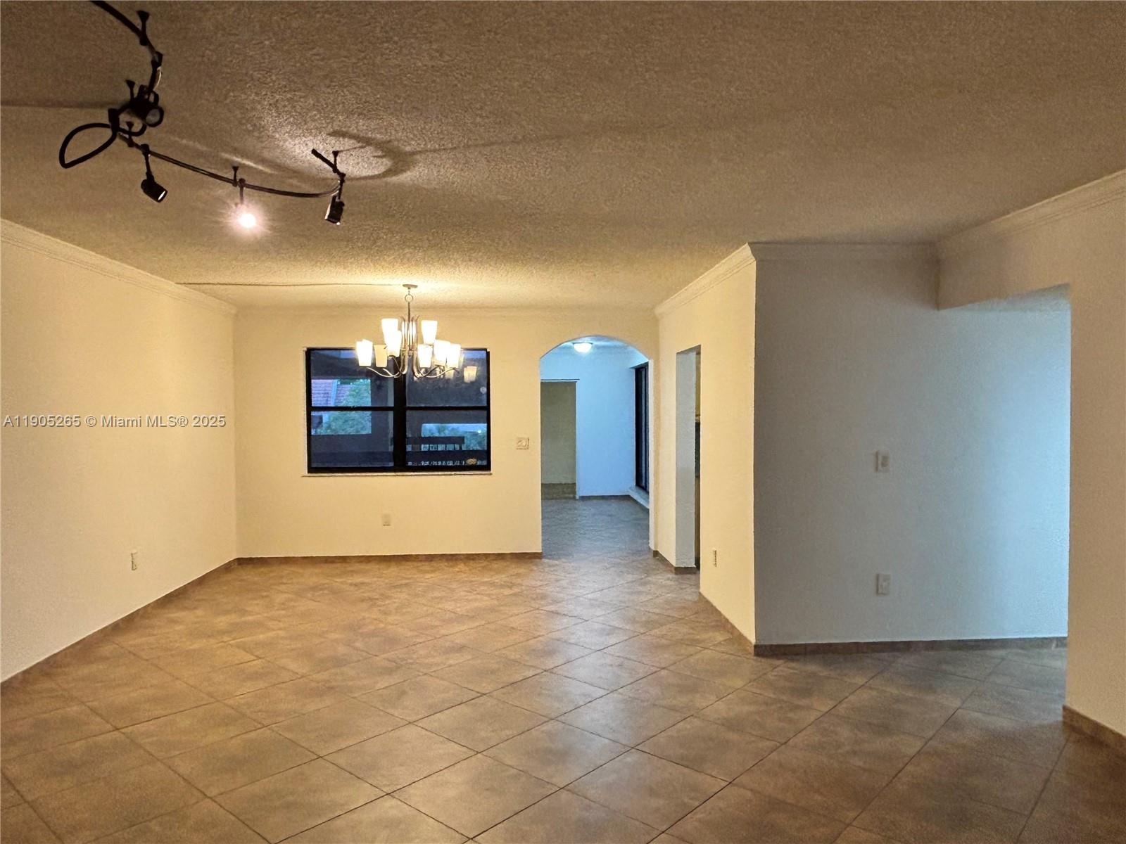 461 Ives Dairy Road, Unit 4022 Miami, FL 33179 - Photo 6 of 42