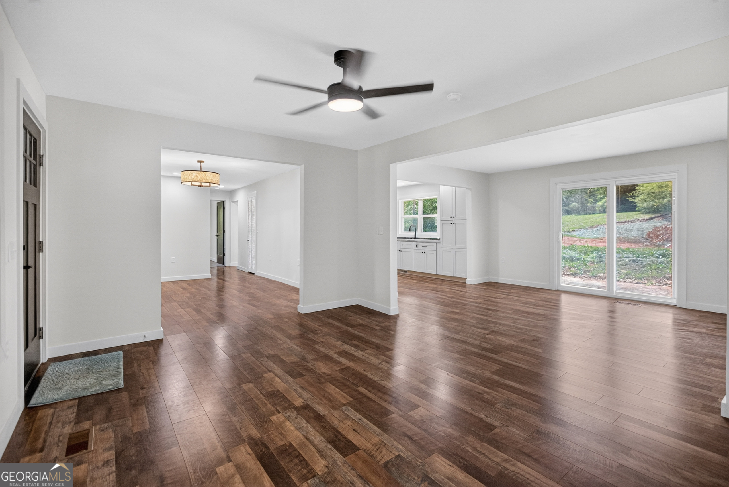 201 Cove Access Road Talladega, AL 35160 - Photo 4 of 43
