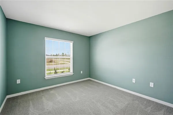 $2,400 | 7100 Twisting Pines Loop, Zephyrhills, FL 33541