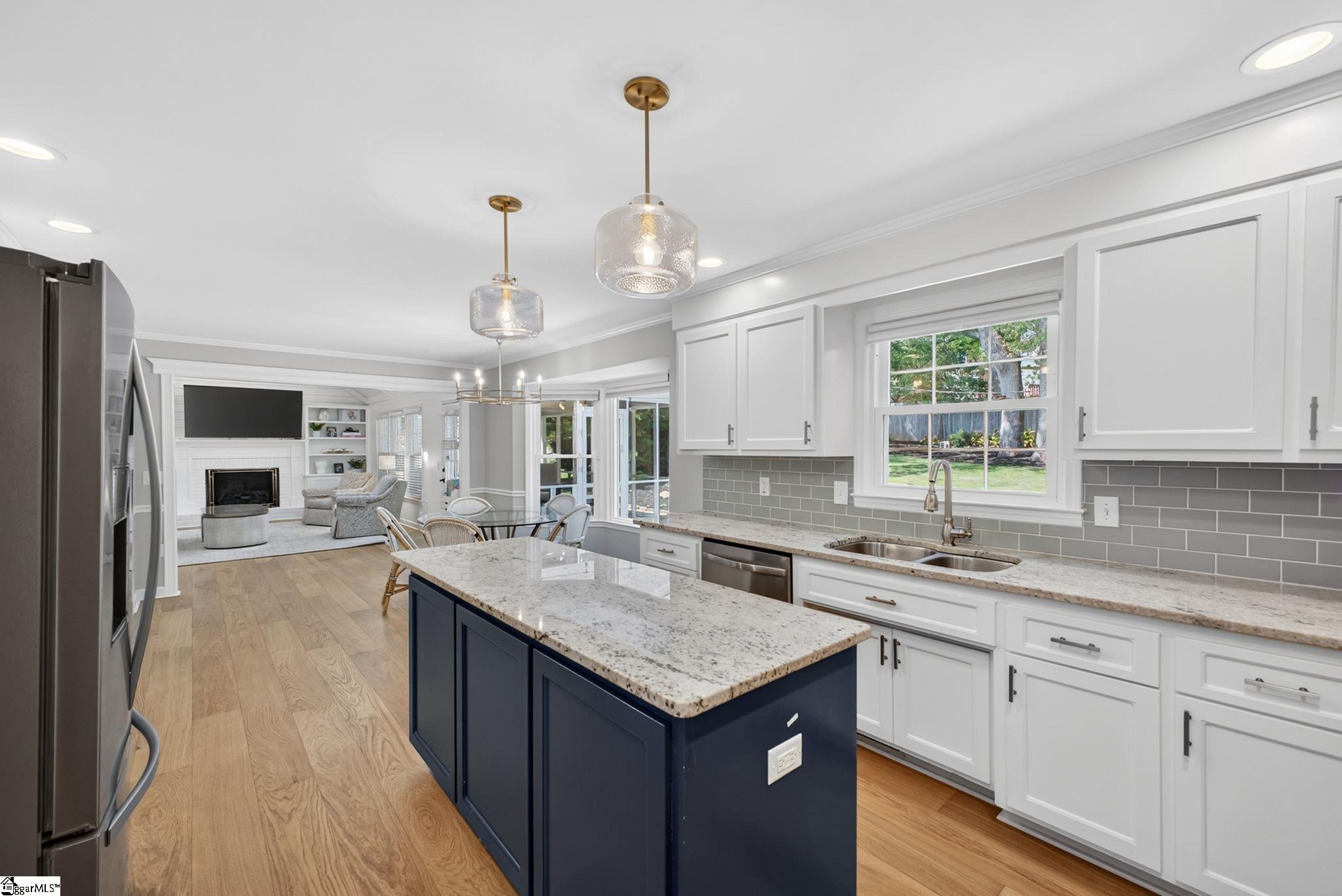 408 Sugar Mill Road Greer, SC 29650 - Photo 6 of 36