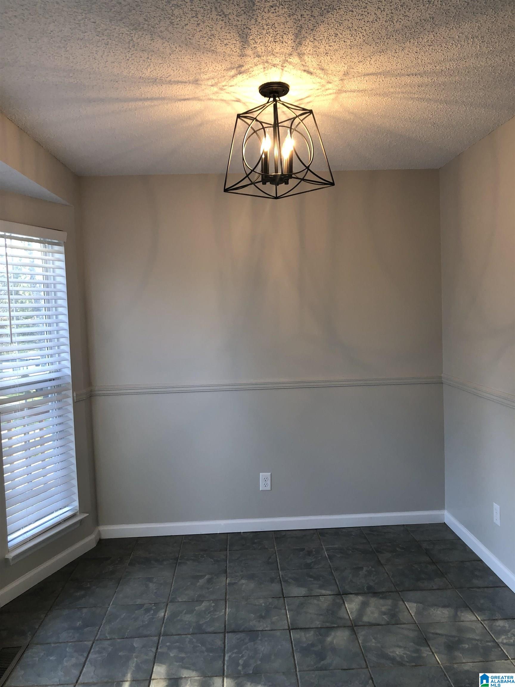 550 Oakhalla Road Hayden, AL 35079 - Photo 6 of 15