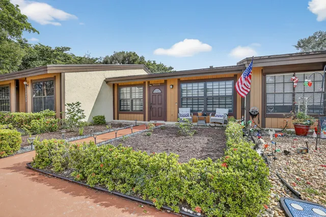 $369,000 | 10330 Fig Court, Pembroke Pines, FL 33026