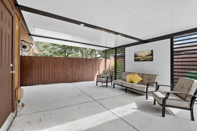 $369,000 | 10330 Fig Court, Pembroke Pines, FL 33026