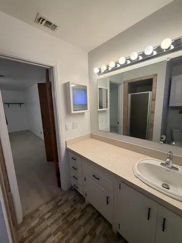 $1,750 | 107 Ave G South, Farwell, TX 79325