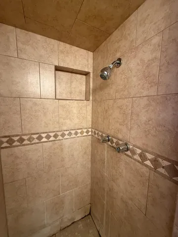 $1,750 | 107 Ave G South, Farwell, TX 79325