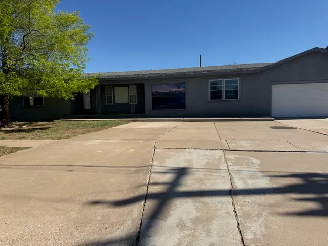 $1,750 | 107 Ave G South, Farwell, TX 79325