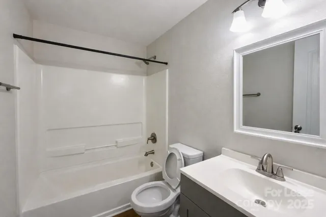 $1,925 | 5235 Swearngan Road, Charlotte, NC 28216