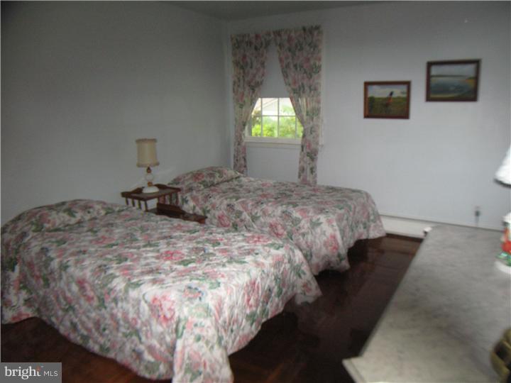 203 Knoll Road Wallingford, PA 19086 - Photo 11 of 15 Bedroom 2