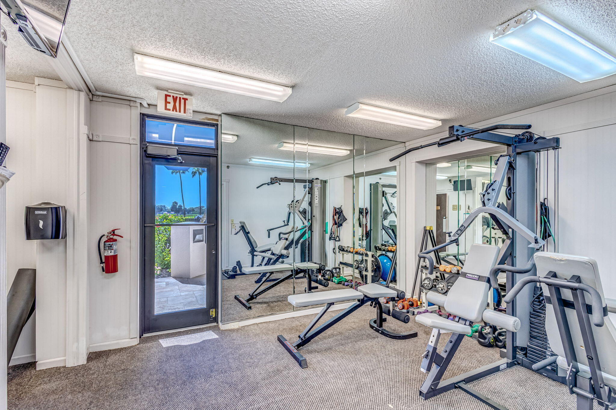 356 Golfview Road, Unit 609 North Palm Beach, FL 33408 - Photo 82 of 104 a view of a room with gym equipment