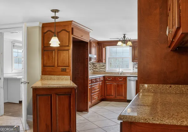 $295,000 | 606 West Liberty Street, Claxton, GA 30417