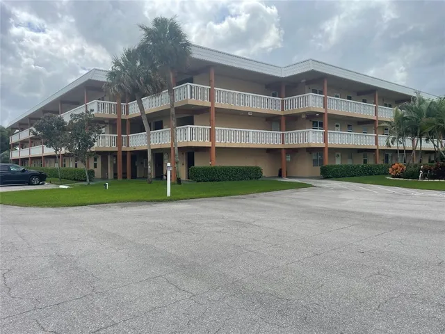 $129,900 | 9818 Marina Boulevard, Unit 1226, Boca Raton, FL 33428