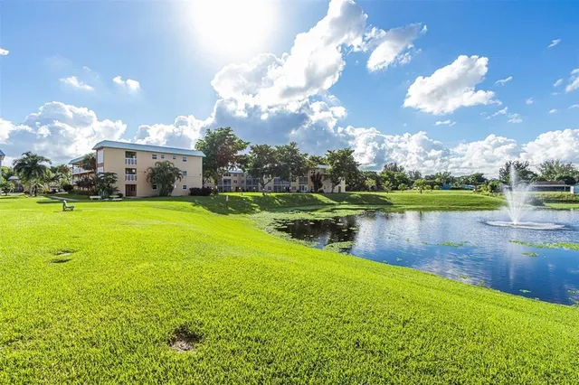 $129,900 | 9818 Marina Boulevard, Unit 1226, Boca Raton, FL 33428