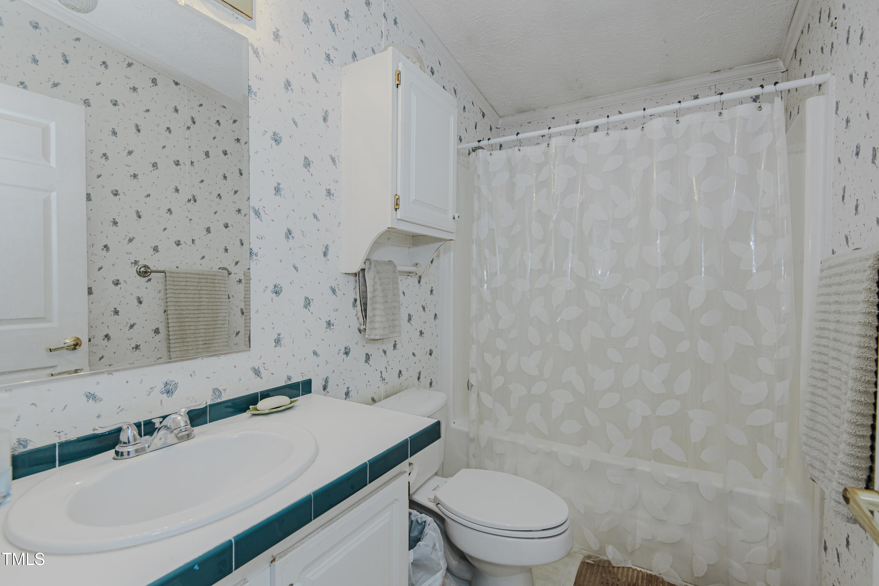 1619 East Greensboro Chapel Hill Road Graham, NC 27253 - Photo 18 of 37 2nd Bathroom