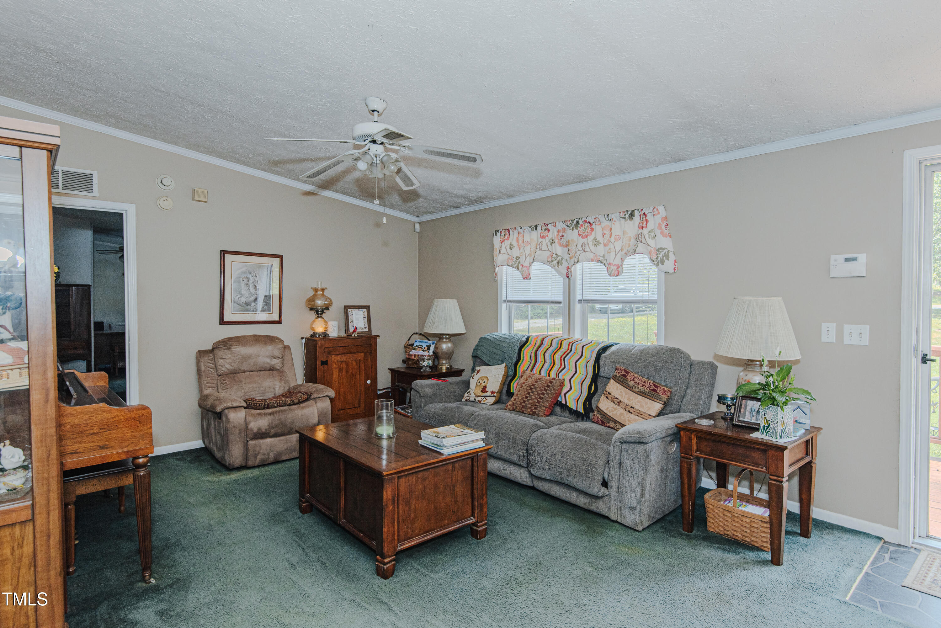 1619 East Greensboro Chapel Hill Road Graham, NC 27253 - Photo 4 of 37 Den