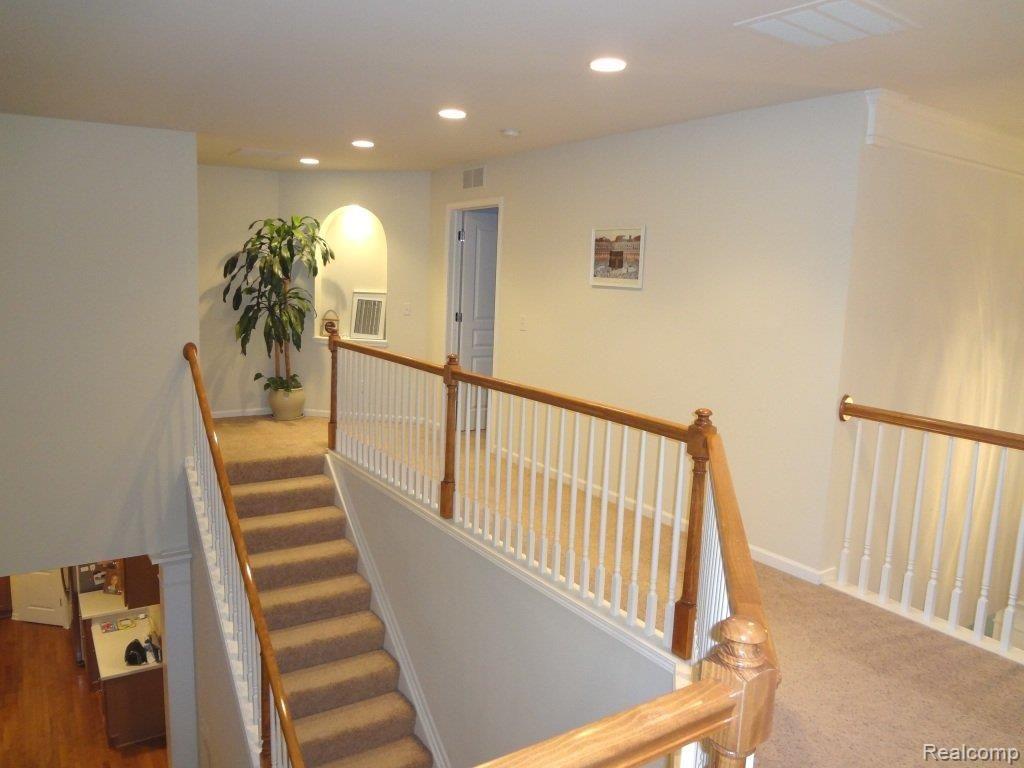 49377 Oxley Road Macomb, MI 48044 - Photo 15 of 23 Upstairs.JPG