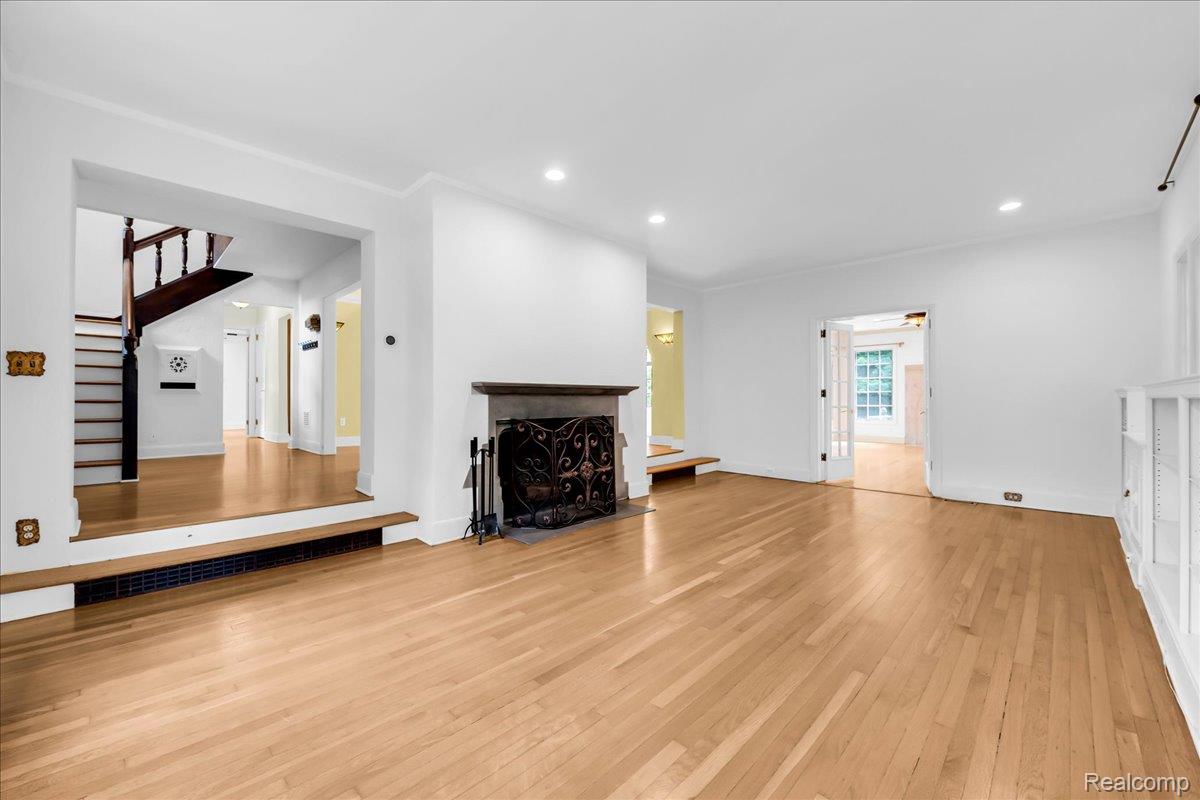 455 Linden Road Birmingham, MI 48009 - Photo 7 of 60 09-455 Linden Rd_8.jpg