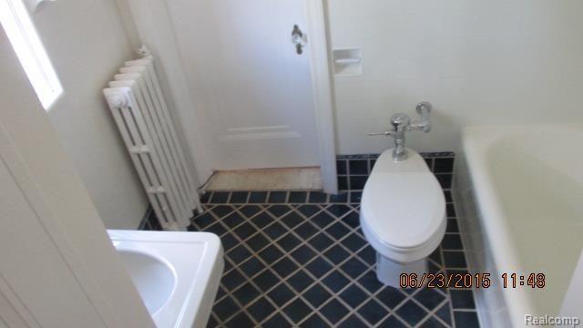 19595 Stratford Road Detroit, MI 48221 - Photo 14 of 18