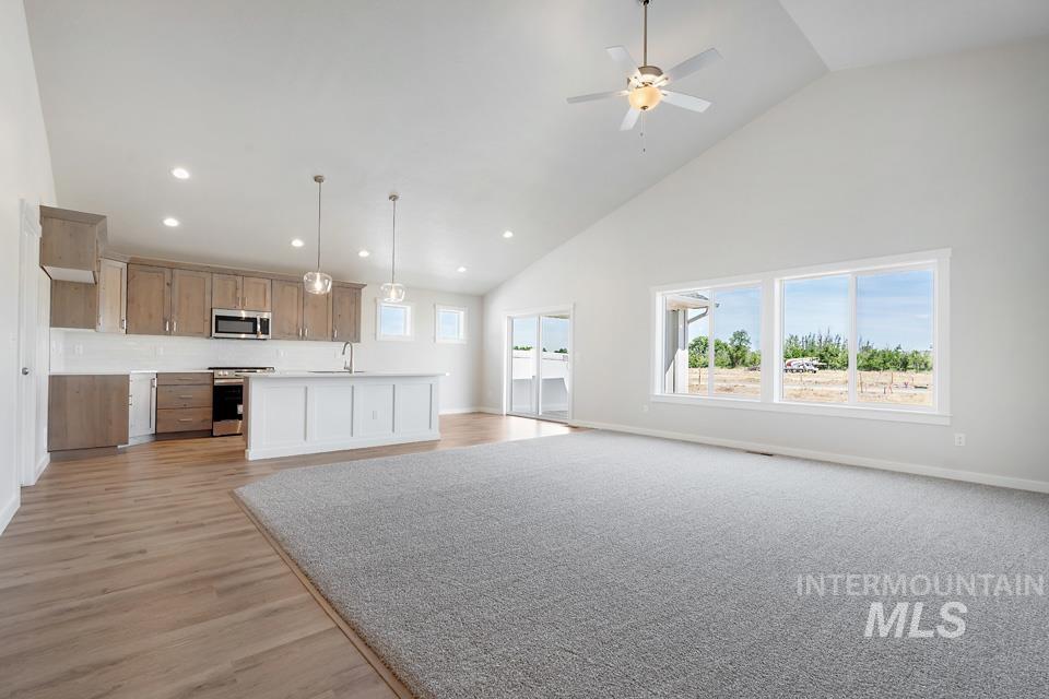 1668 Kayak Road Emmett, ID 83617 - Photo 6 of 32