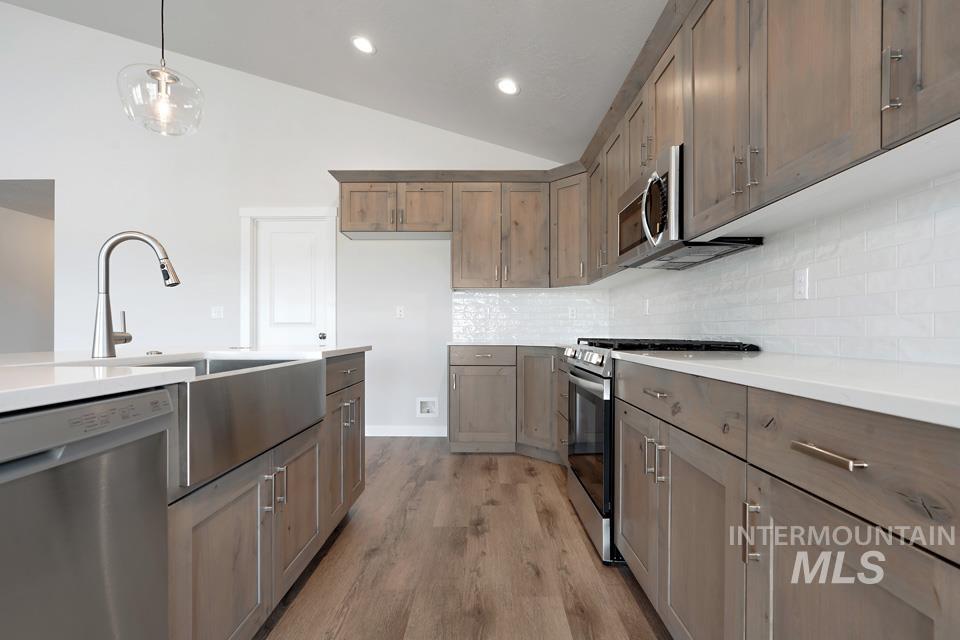 1668 Kayak Road Emmett, ID 83617 - Photo 9 of 32