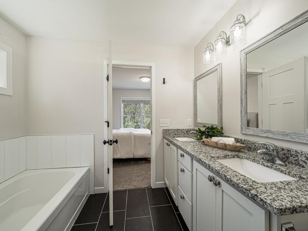 85 Maple Island Road Lakeville, MN 55044 - Photo 14 of 26 Gallery Image 14
