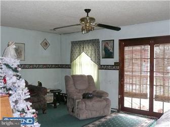 56 Gentle Road Levittown, PA 19057 - Photo 4 of 6