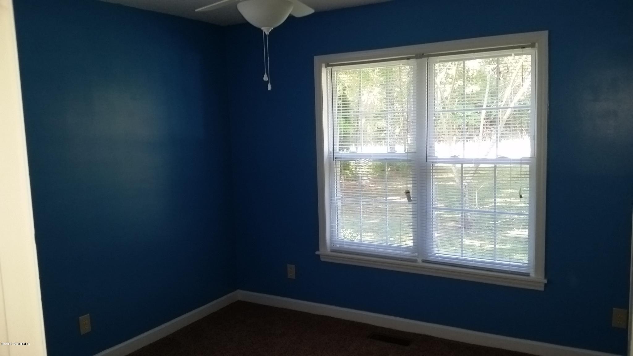 155 McGowan Road Bath, NC 27808 - Photo 18 of 24 2nd bedroom