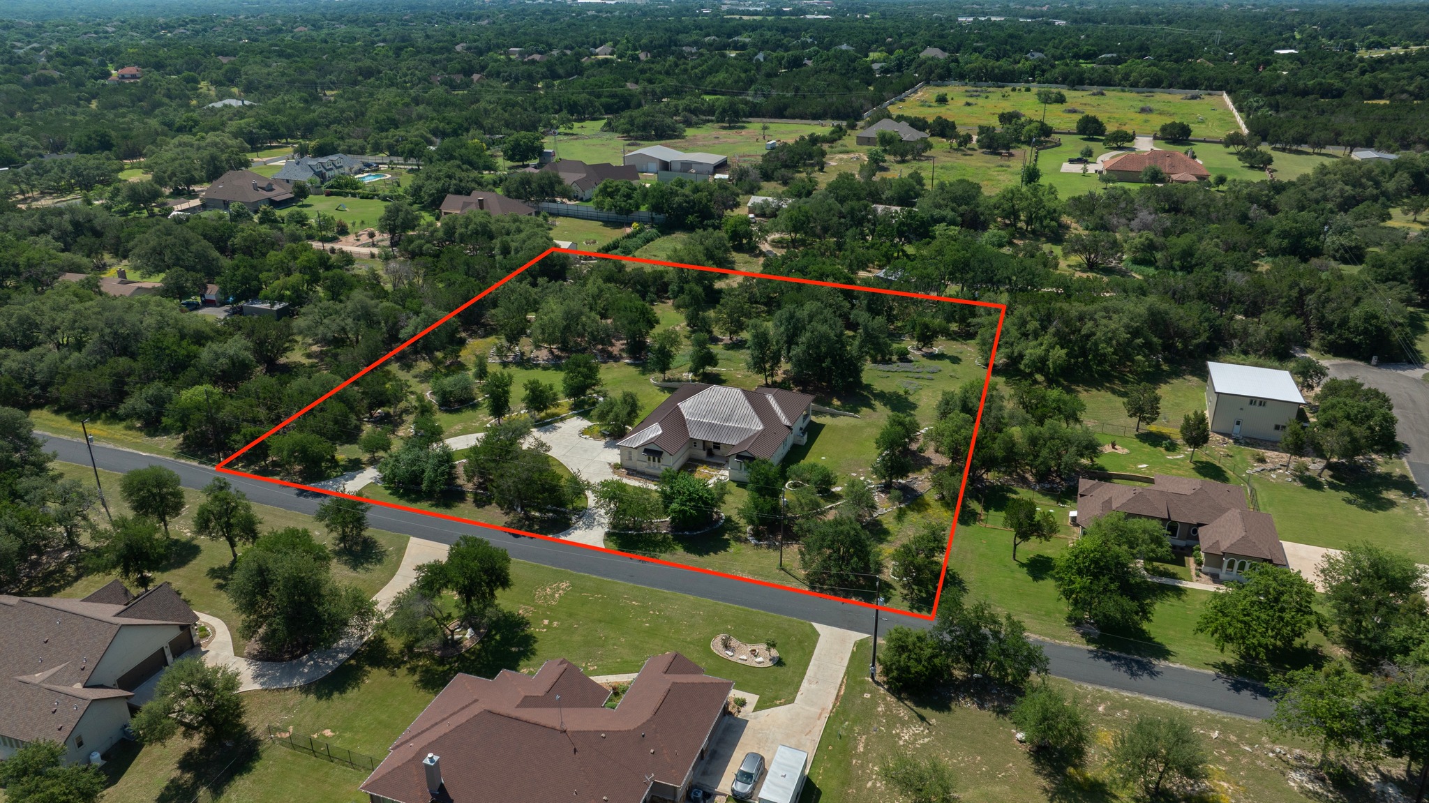 105 Arrowhead Road Georgetown, TX 78633 - Photo 3 of 40