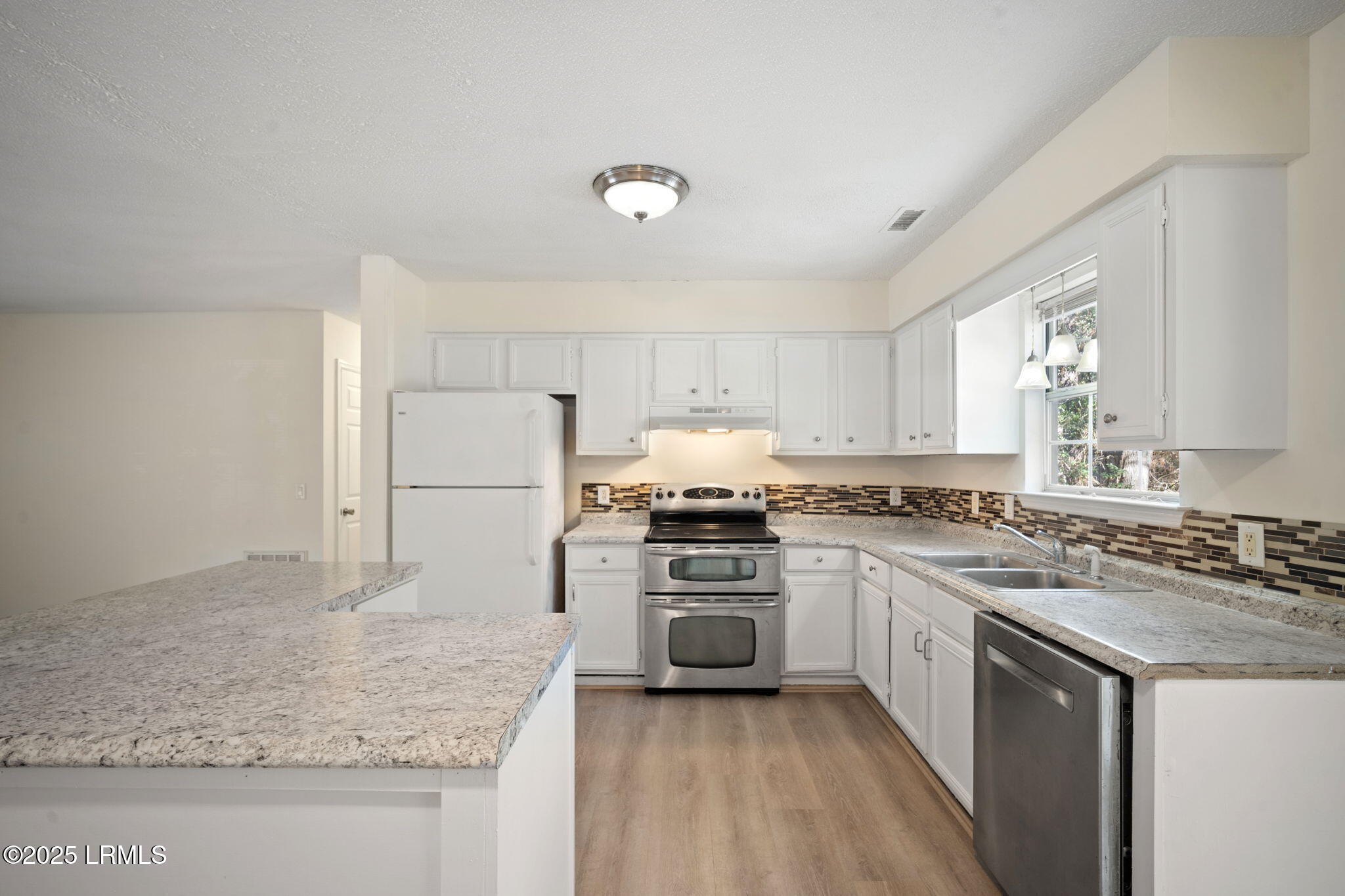 22 Robin Way Beaufort, SC 29907 - Photo 12 of 21 16-web-or-mls-12_16-16