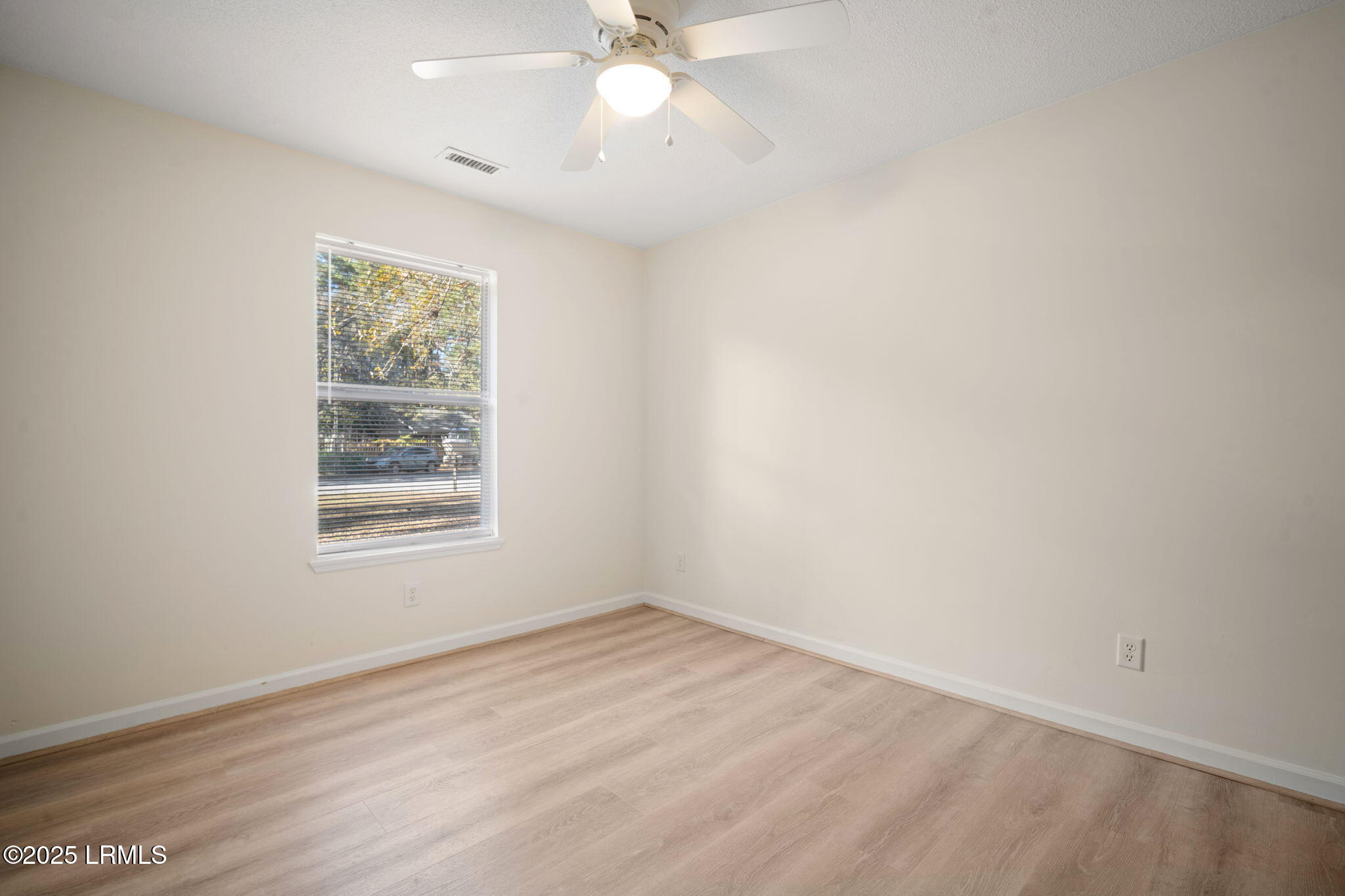 22 Robin Way Beaufort, SC 29907 - Photo 14 of 21 19-web-or-mls-12_16-19