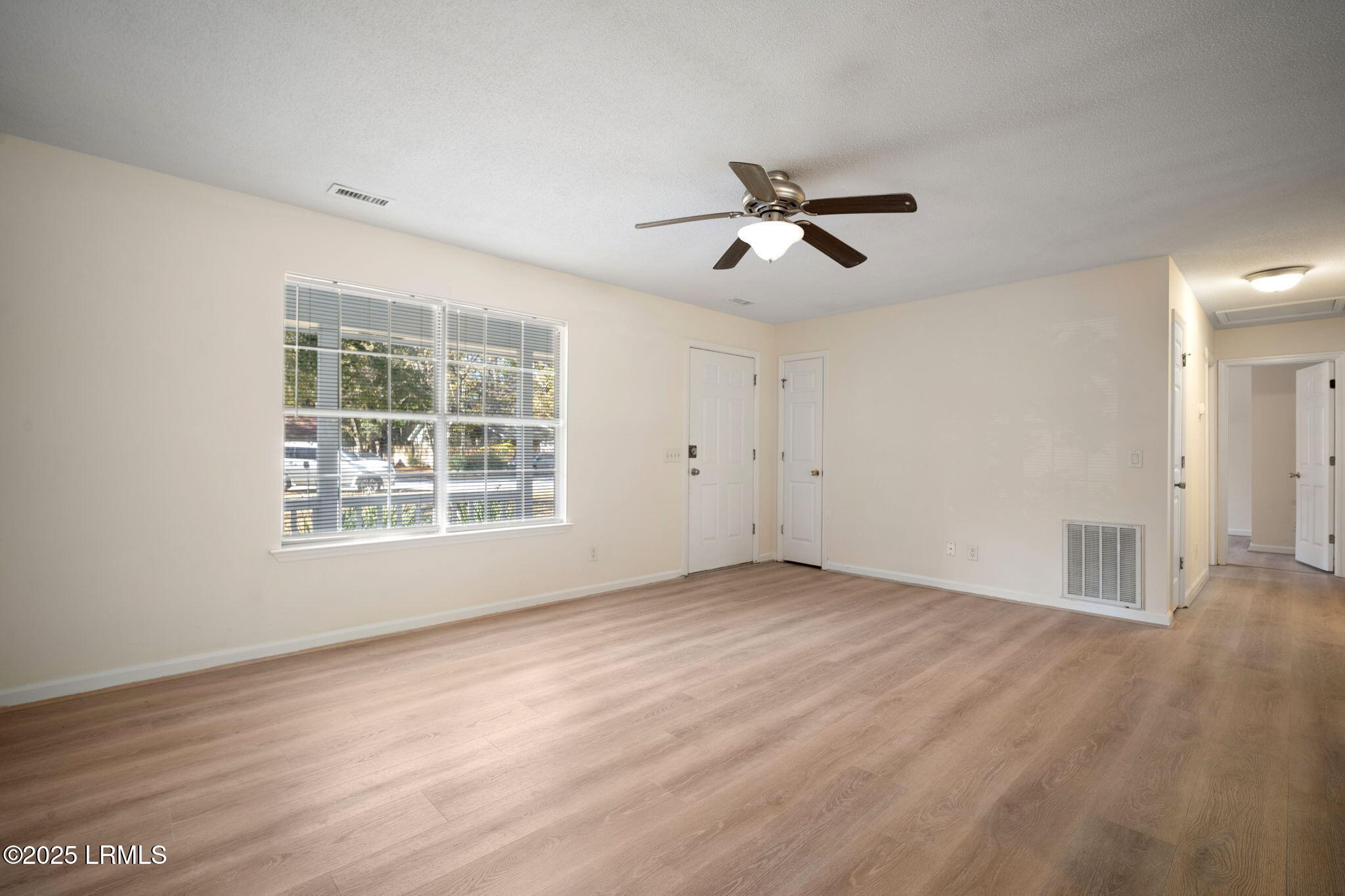 22 Robin Way Beaufort, SC 29907 - Photo 9 of 21 12-web-or-mls-12_16-12