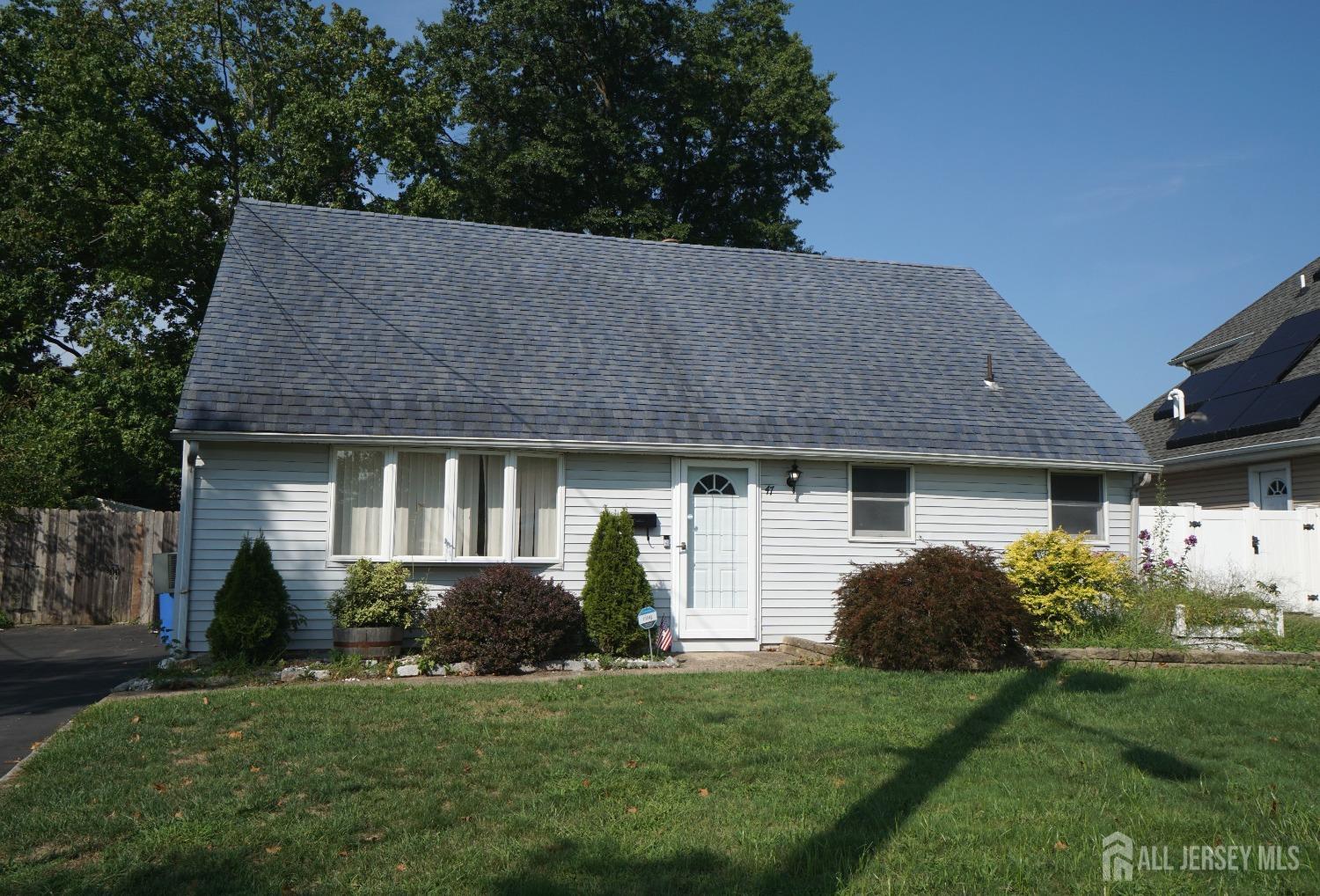 47 Wendy Road Colonia, NJ 07067 - Photo 1 of 17 Gallery Image 1