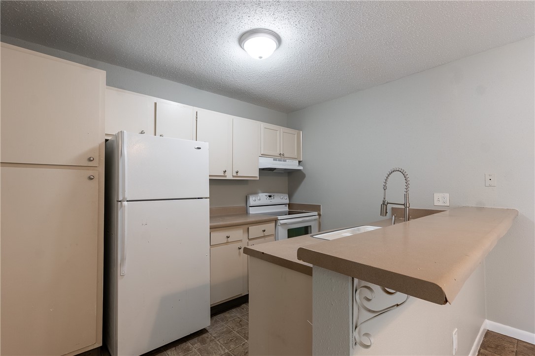 2000 Kazmeier, Unit 22 Bryan, TX 77802 - Photo 5 of 9