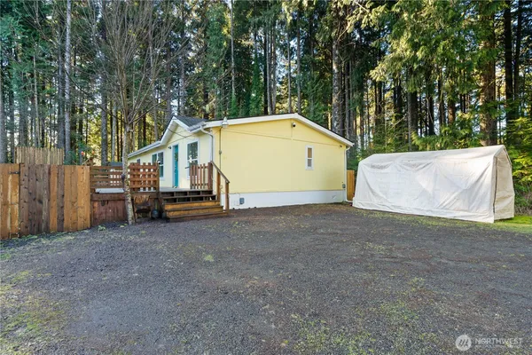 a view of a house with a outdoor space