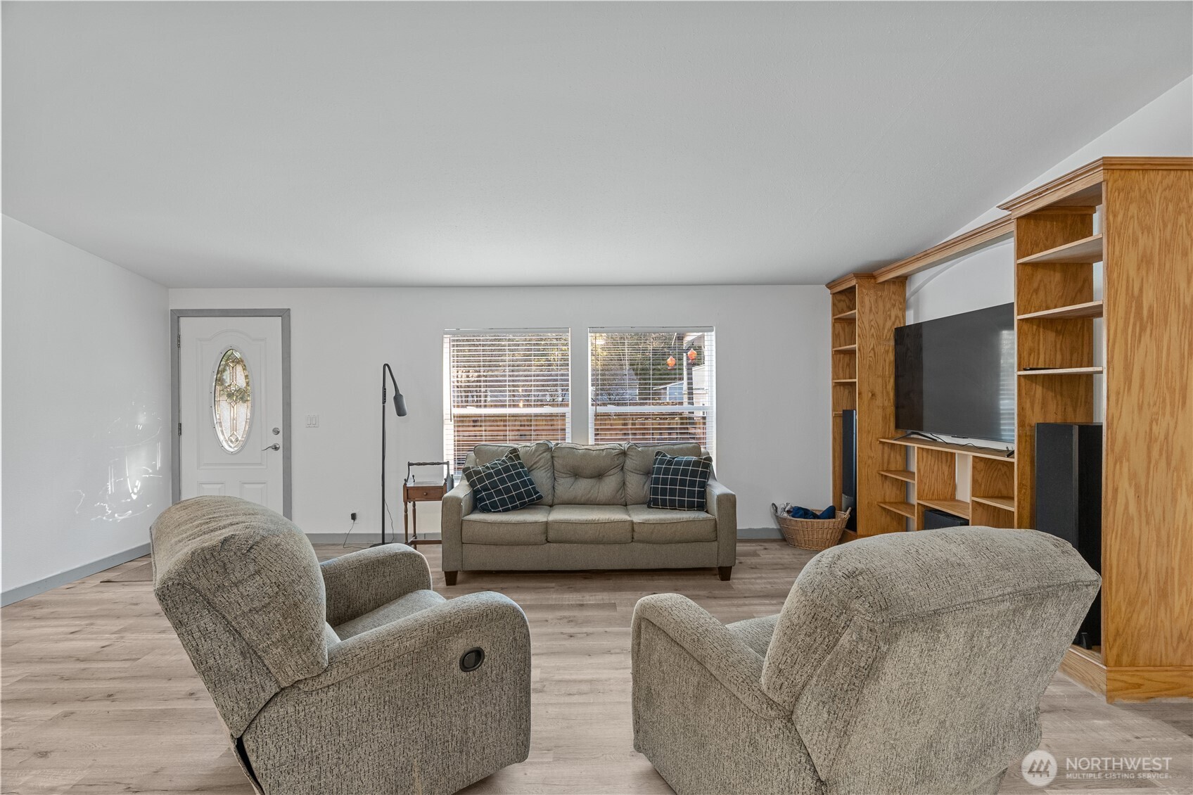48 Robin Lane Pacific Beach, WA 98571 - Photo 5 of 36 a living room with furniture and a window