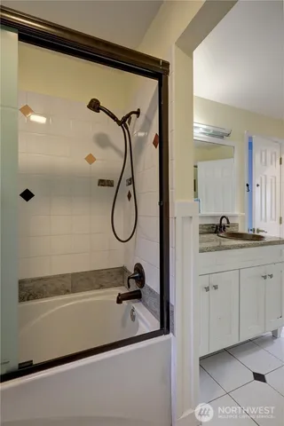 $2,200,000 | 10538 Northeast 48th Place, Kirkland, WA 98033