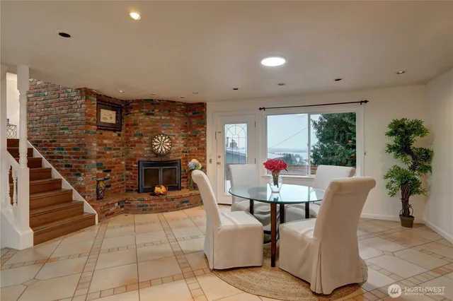 $2,200,000 | 10538 Northeast 48th Place, Kirkland, WA 98033