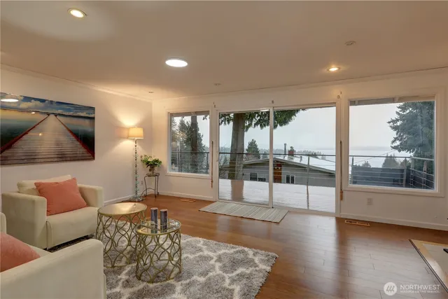 $2,200,000 | 10538 Northeast 48th Place, Kirkland, WA 98033