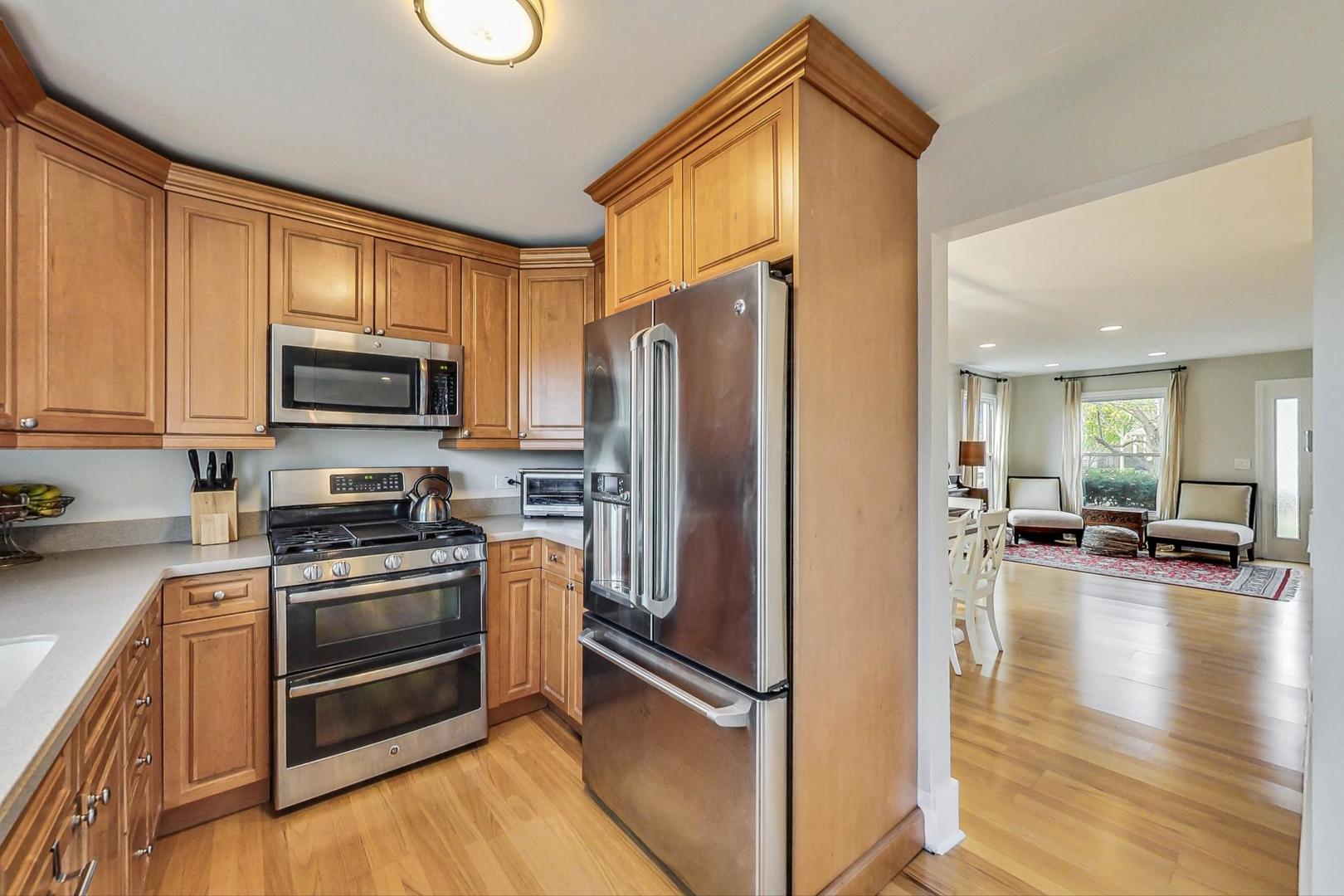 511 Barberry Road Highland Park, IL 60035 - Photo 11 of 47 Gallery Image 11