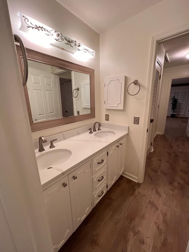 900 Richmond Road Dothan, AL 36303 - Photo 23 of 58 Bathroom