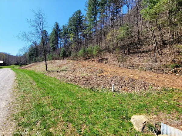 $70,000 | 300 Shining Rock Drive, Unit 25, Canton, NC 28716